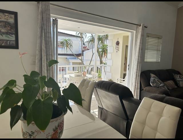 2 BEDROOM APARTMENT FOR SALE IN LA LUCIA